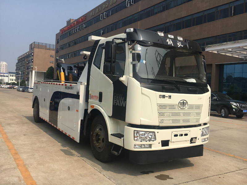 解放J6拖吊聯體清障車