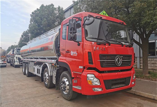 東風天龍前四后八30方運油車